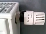 Какой регулятор температуры на радиаторе отопления лучше установить и как это сделать