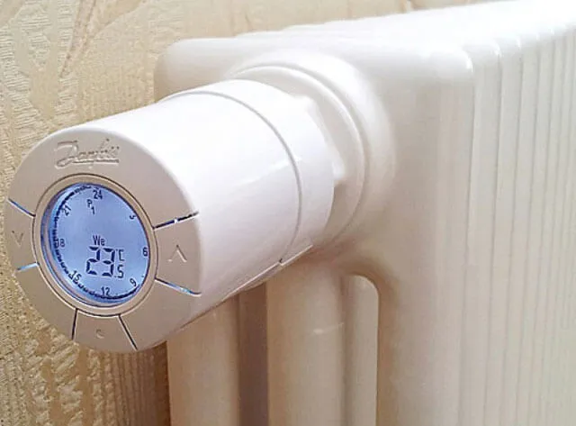 Термоголовка для радиатора отопления: термостатическая головка, принцип .